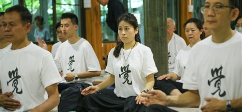 “知道妄念”與”看到妄念”有何不同?