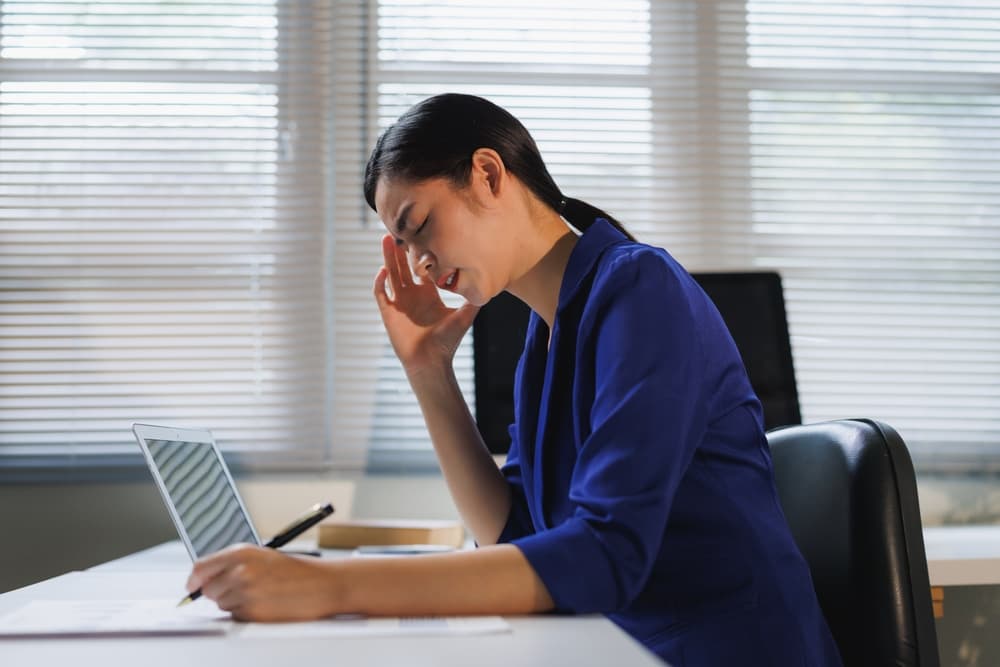 我覺得我只是知道，但是我可以砍斷─這樣是知道？還是看見？